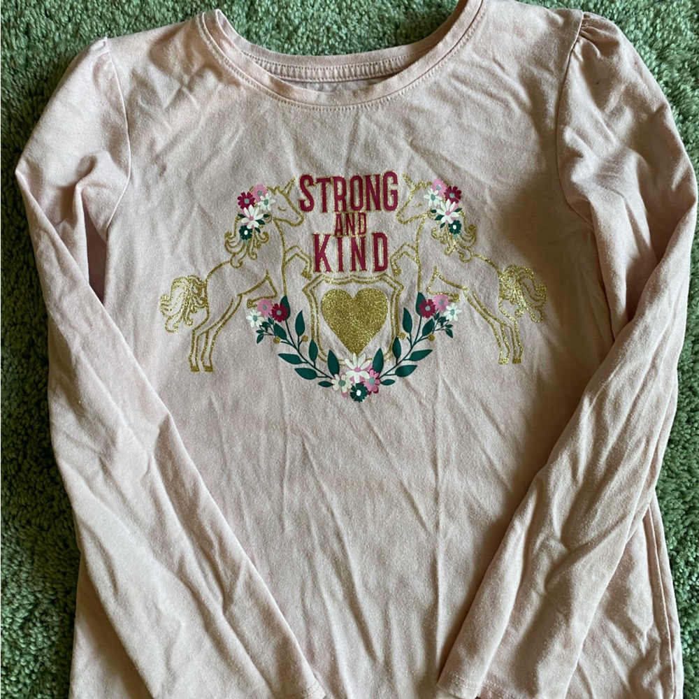 Girls long sleeve tee 🦄